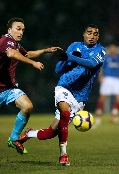 现却饱受质 现却饱受质